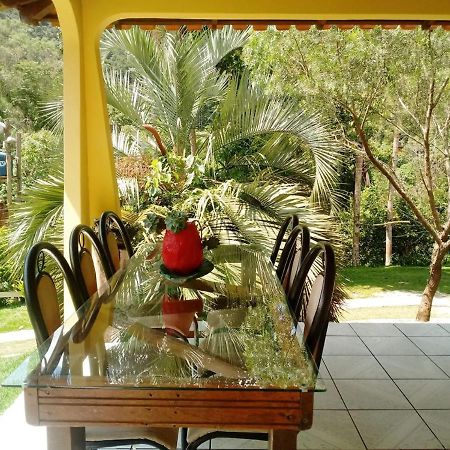 Casa Com Flores Pedra Azul  Exteriör bild